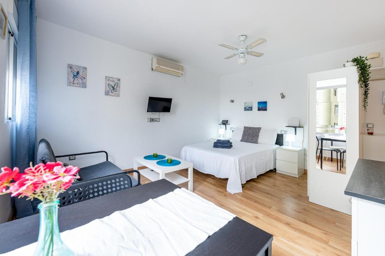 Solaz-Andaluz City Center Apartment By Namaste Elite 토레몰리노스 외부 사진